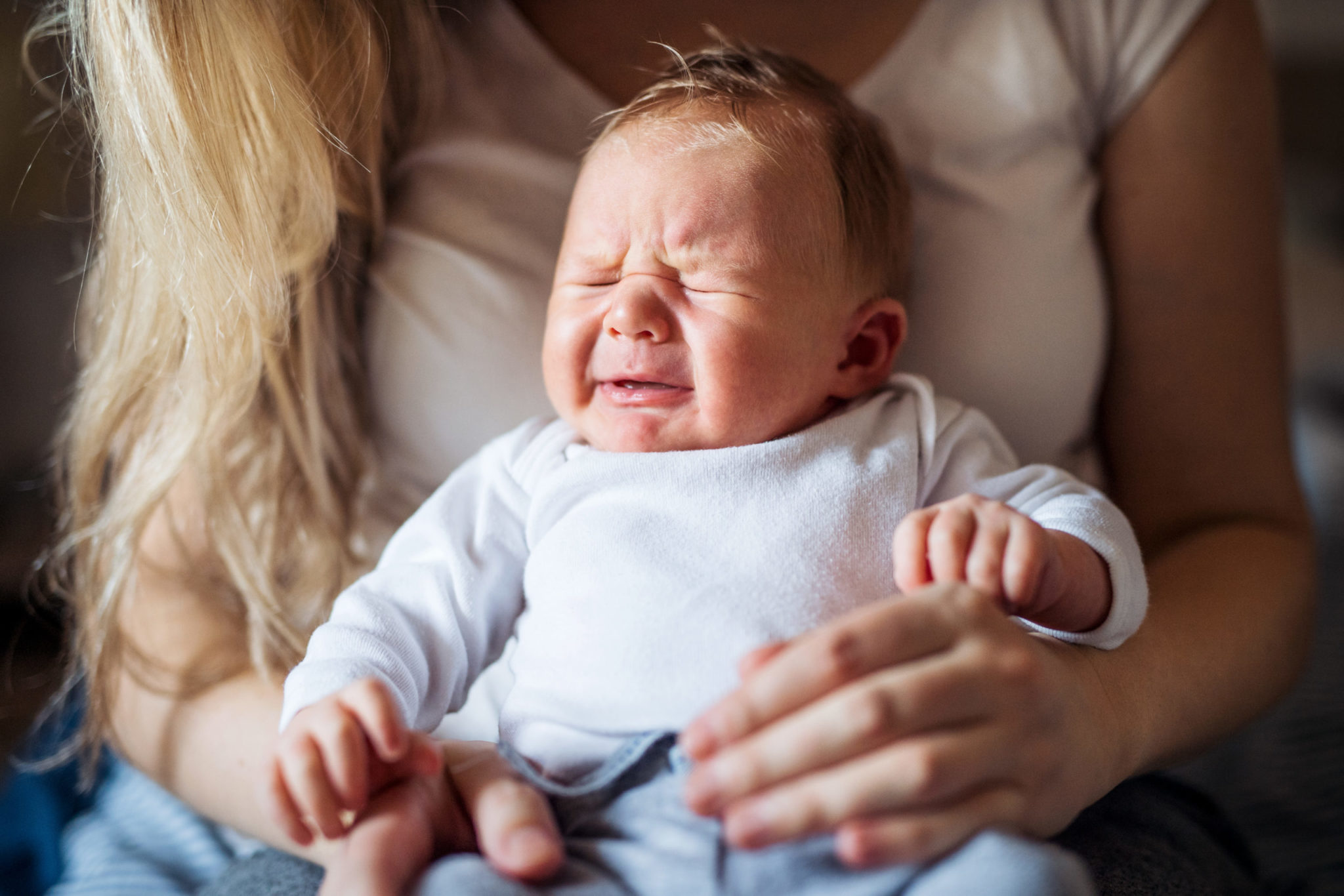 Newborns and Colic: How To Soothe Your Crying Baby – App Summary